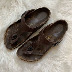 Really worn Birkenstock Gizeh Sandal size 38 Brown